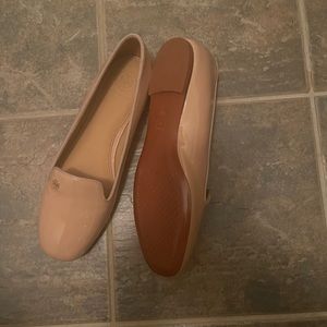 Brand New Tory Burch flats with box